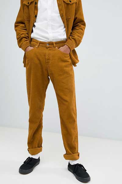 коричневые вельветовые брюки